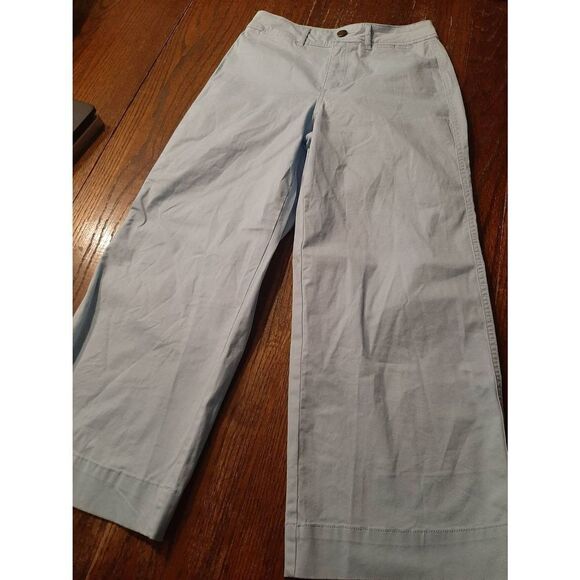 Jr Juniors Size 3 Copper Key Light Blue Capri Casual Pants with Pockets - Picture 1 of 4